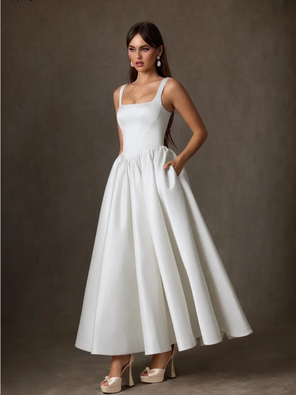 Wedding/Prom Dress - Picture 6 of 7
